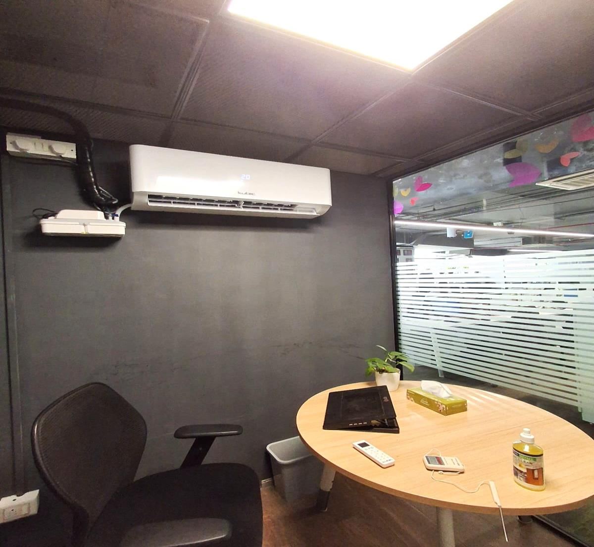 Chilled water hi-wall indoor unit installed in a meeting room